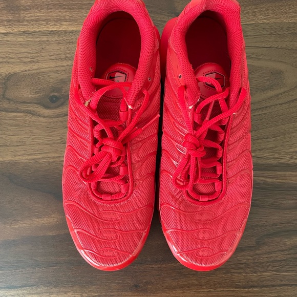 Nike Air Max Plus Low Red - Picture 4 of 10